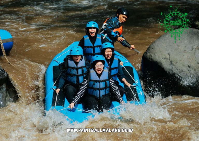 Rafting seru di Batu